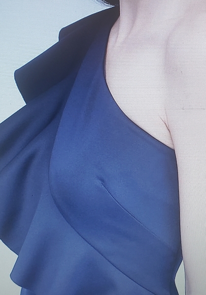 Navy Jessica Howard Formal Gown - Picture 3 of 4